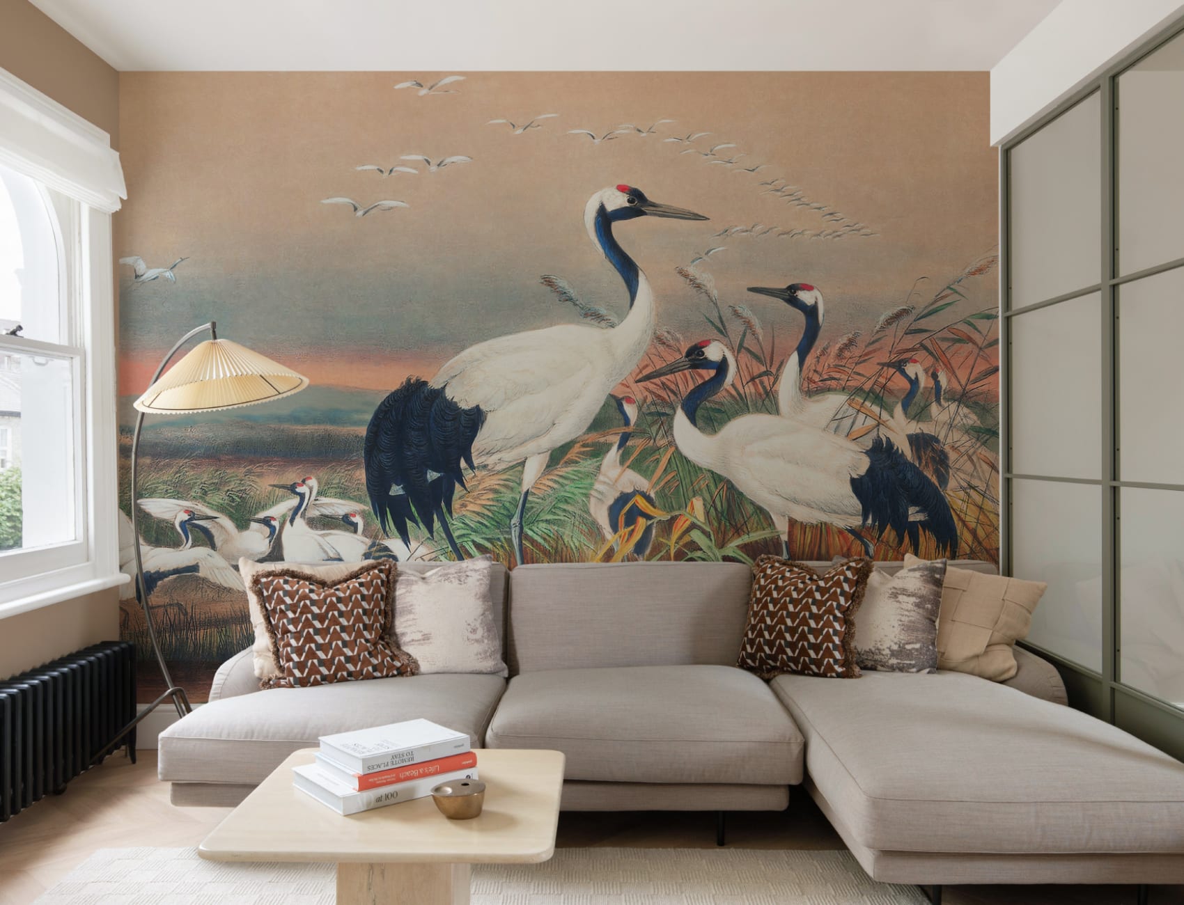 Mural de papel pintado a mano Cranes in Wetlands, de Joseph Wolf