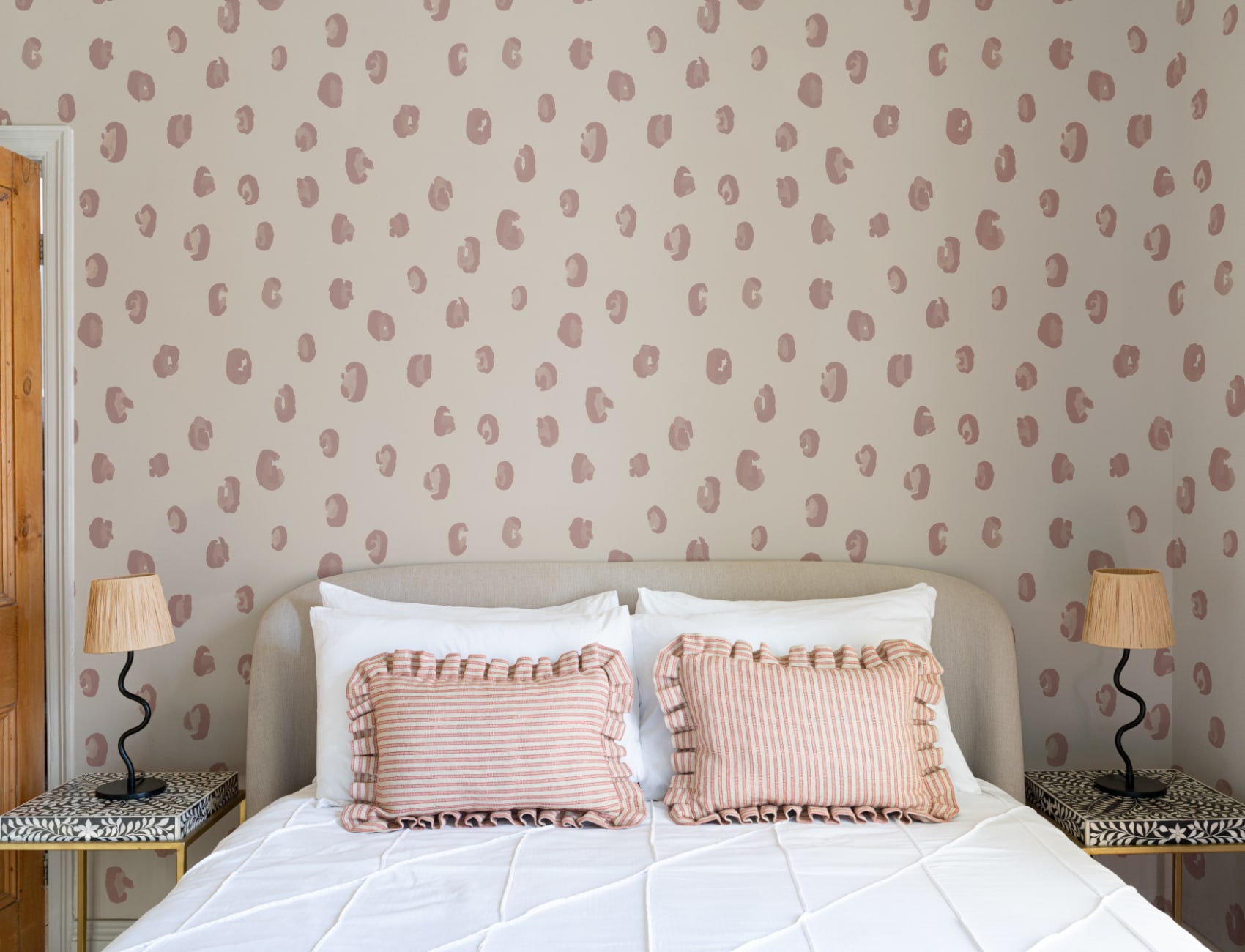 Rosa och neutral akvarell Leopard Print Repeat Pattern Wallpaper
