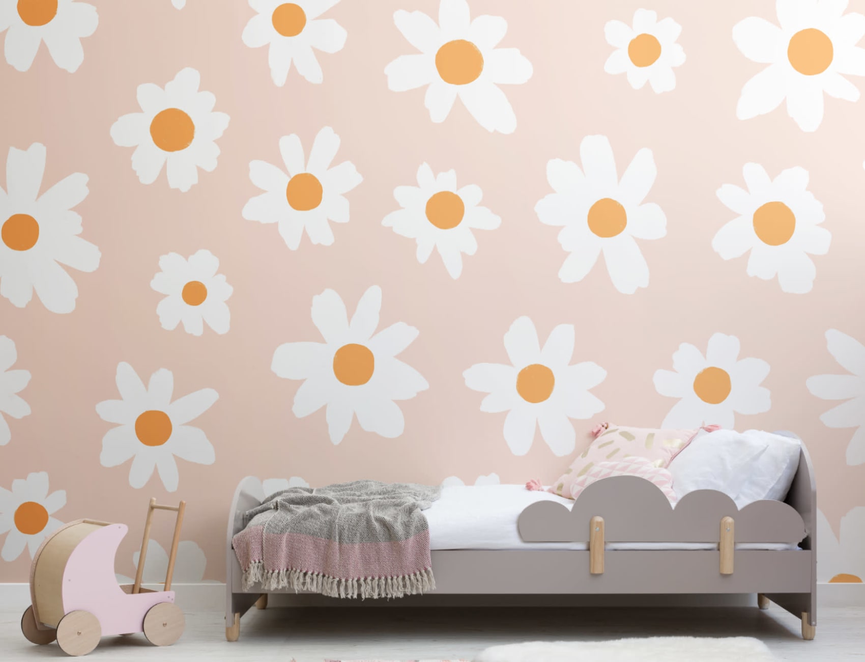 Pink & White Retro Daisy Floral Wallpaper Mural