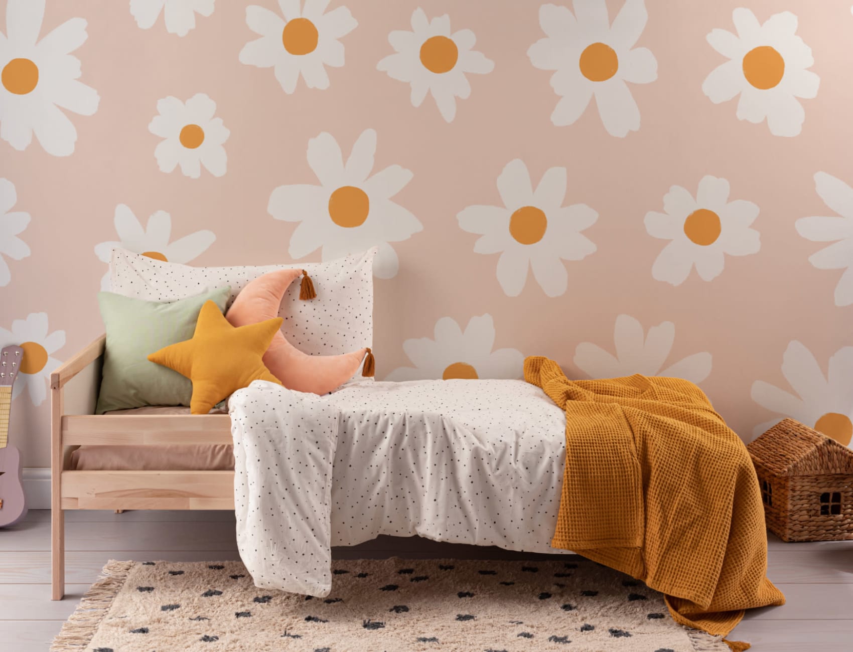 Pink & White Retro Daisy Floral Wallpaper Mural