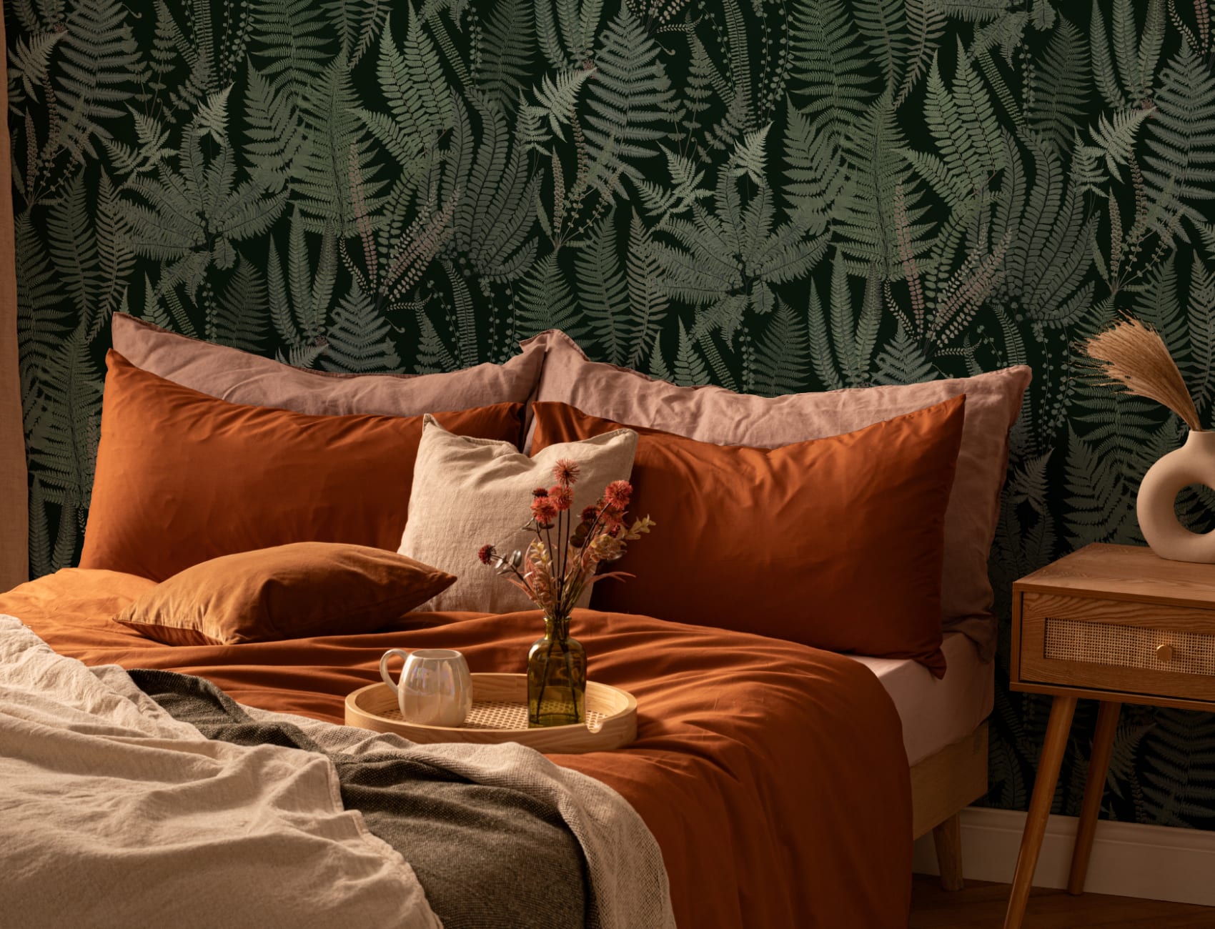 Dark Green Vintage Fern Illustrations Repeat Pattern Wallpaper