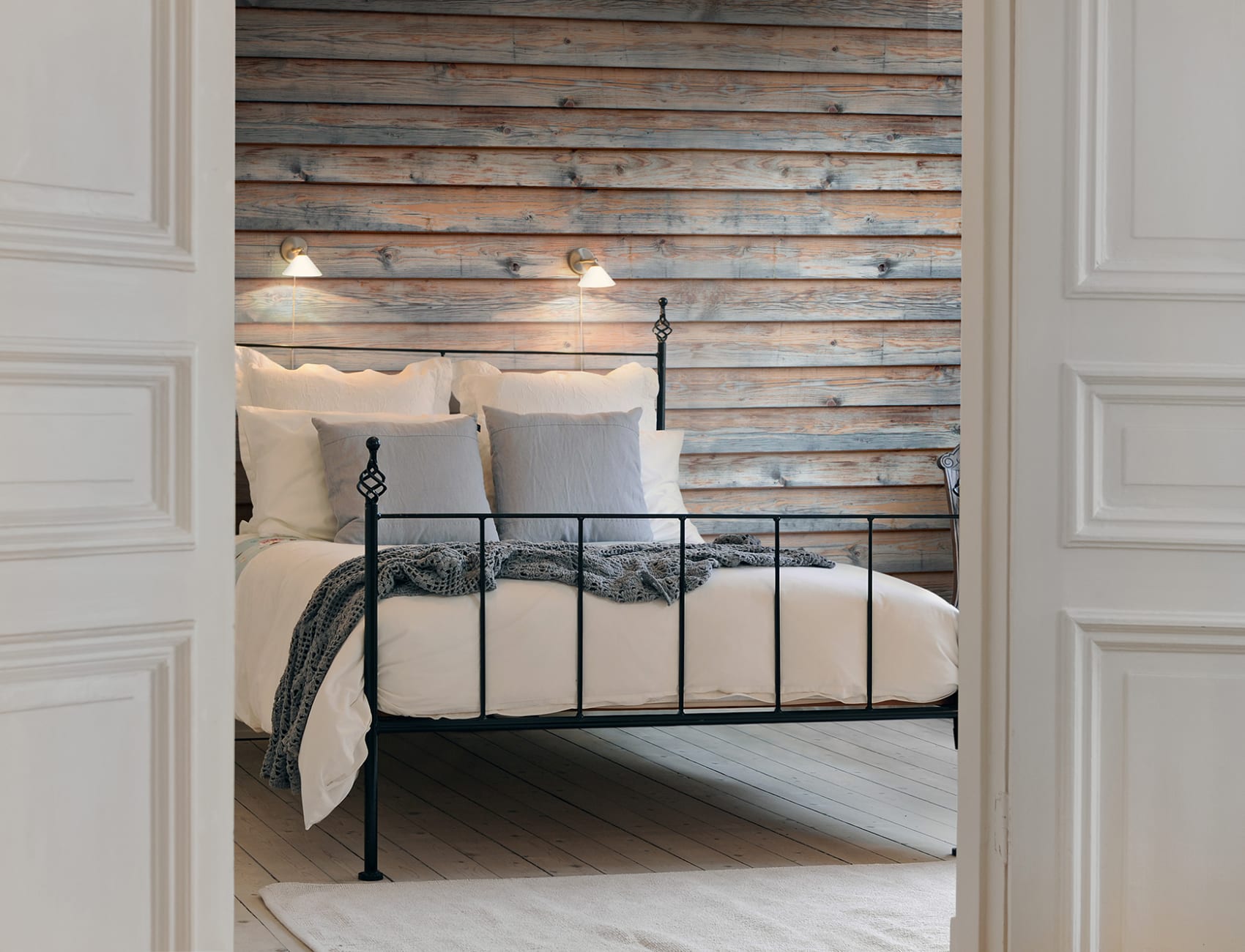 Brilliant wallpaper that looks like realistic wooden boards