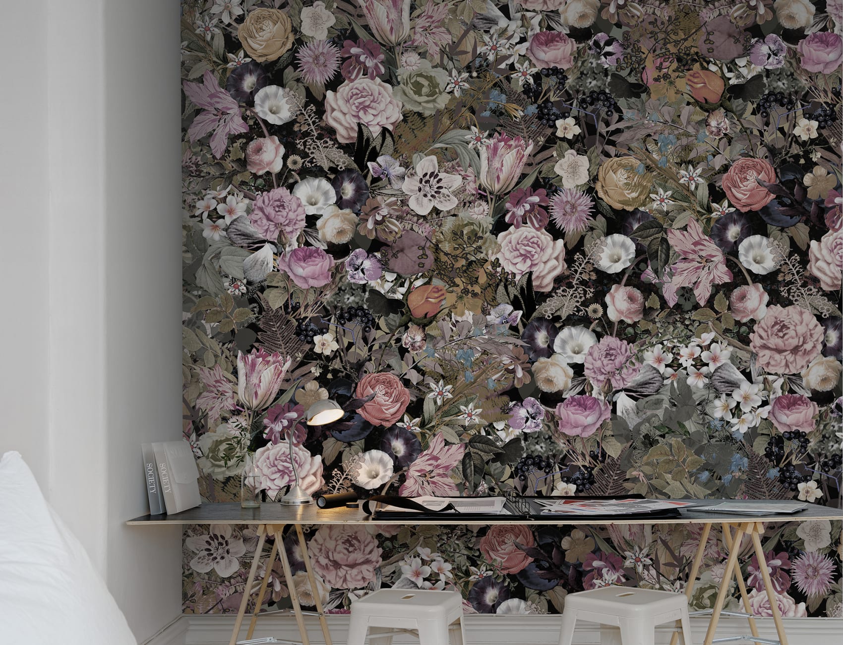 Wallpaper with flowers and black background