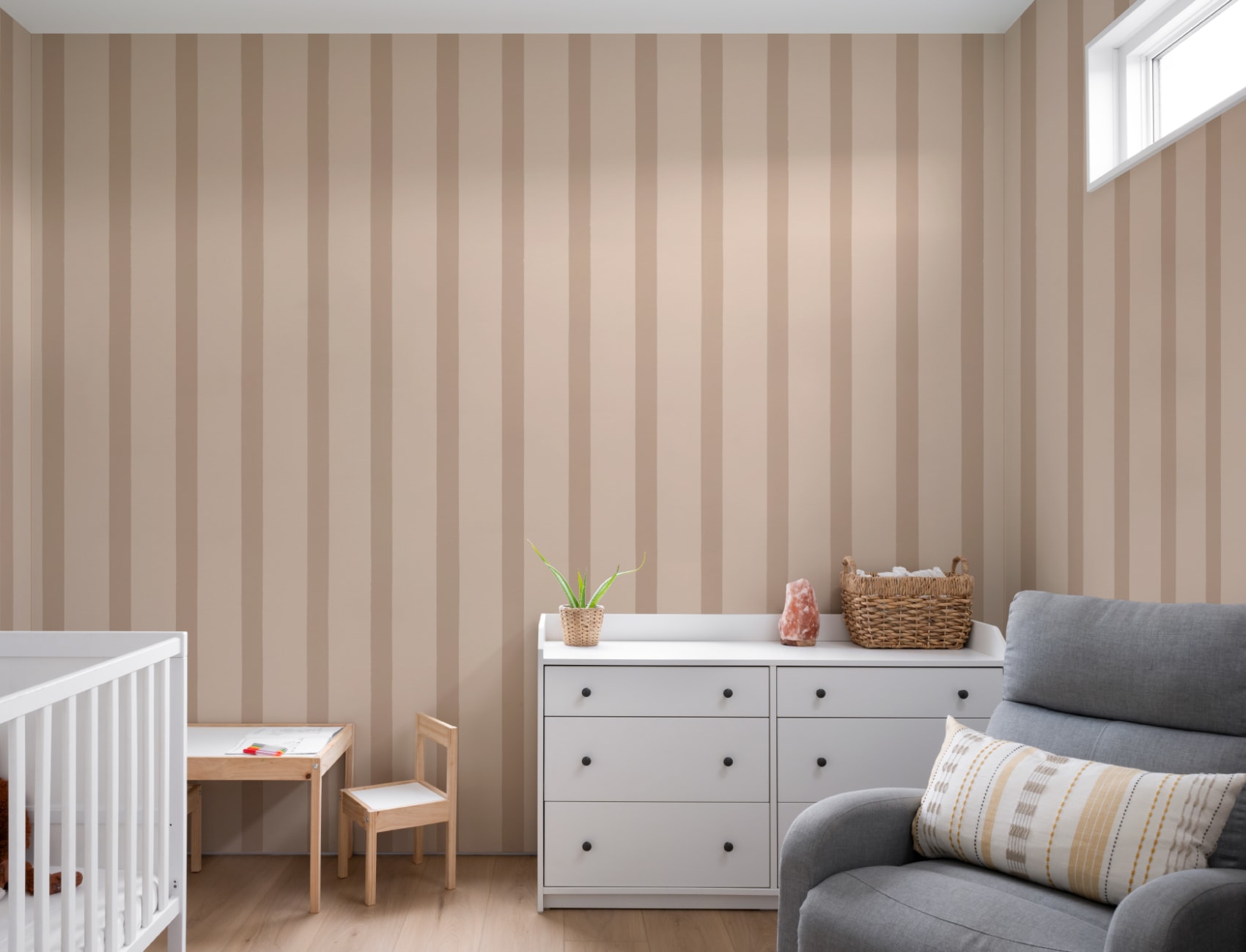Beige gestreiftes zeitgenössisches ruhiges Design Fototapete