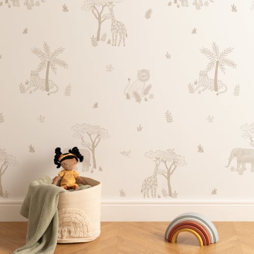 Papel pintado neutro ilustrado con animales de safari de colores