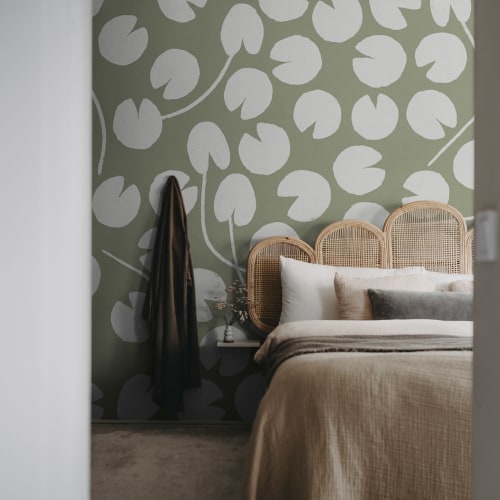 Verdant Lily Serenity