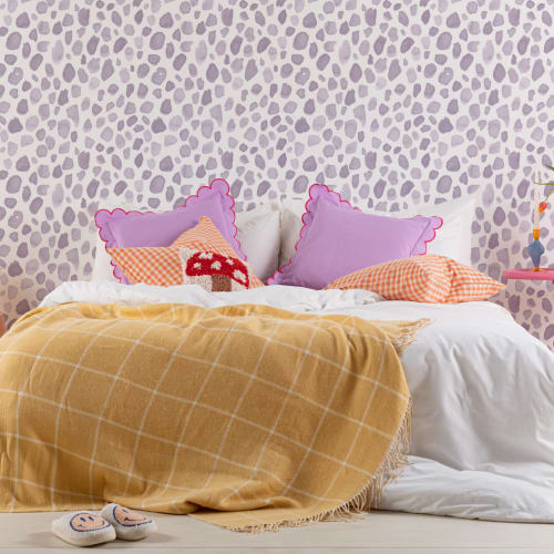 Lilac Watercolour Paint Spot Pattern Wallpaper Mural