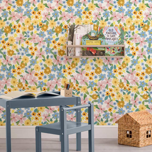 Bright Multicolor Fun Floral Print Wallpaper - Hovia