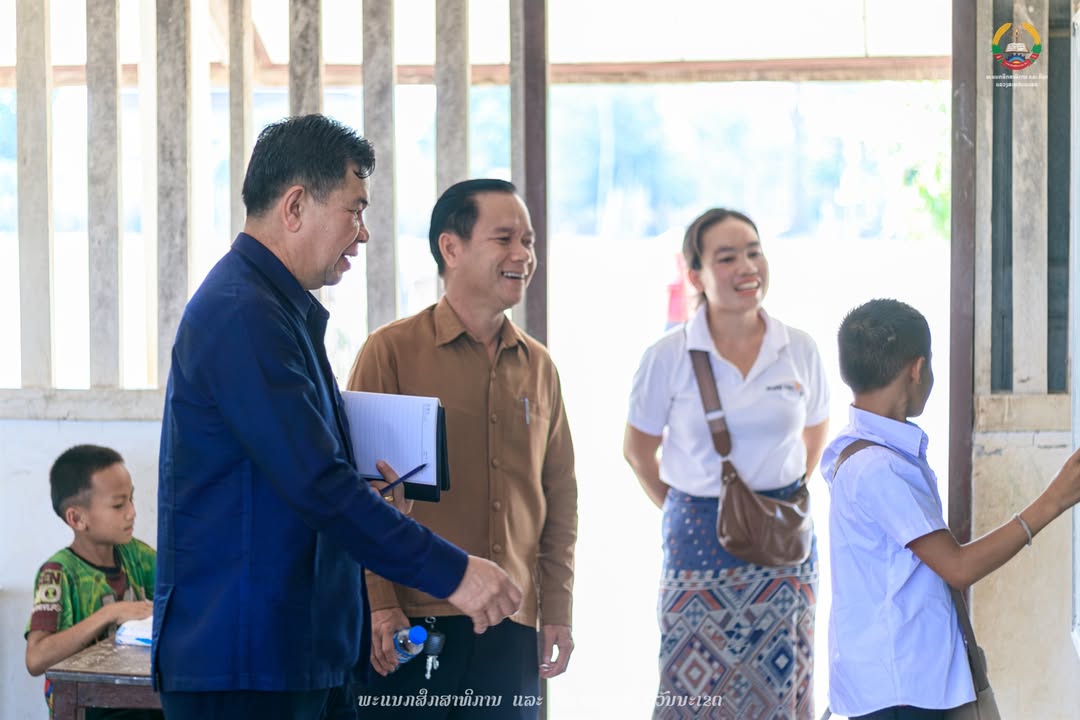 ຕິດຕາມຄວາມຄືບໜ້າການກໍ່ສ້າງອາຄານຮຽນ