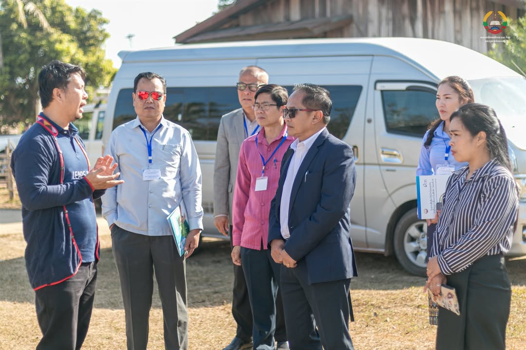 ການລົງຢ້ຽມຢາມກຸ່ມຜະລິດກະສິກຳ