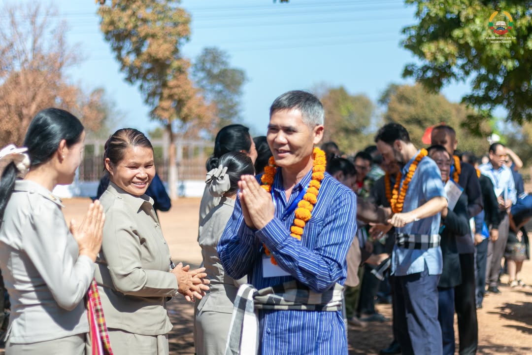 ການຕິດຕາມກິດຈະກຳ ແລະ ສວນຄົວໃນໂຮງຮຽນ