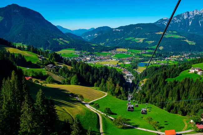 Bjergbane og frokost p� toppen