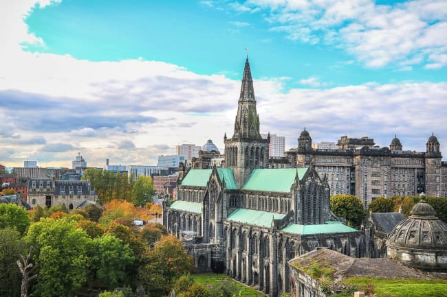 Glasgow, sp�ndende museum og whiskydestilleri