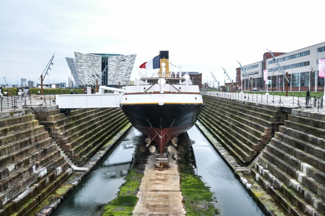 Belfast og det ikoniske Titanic-museum