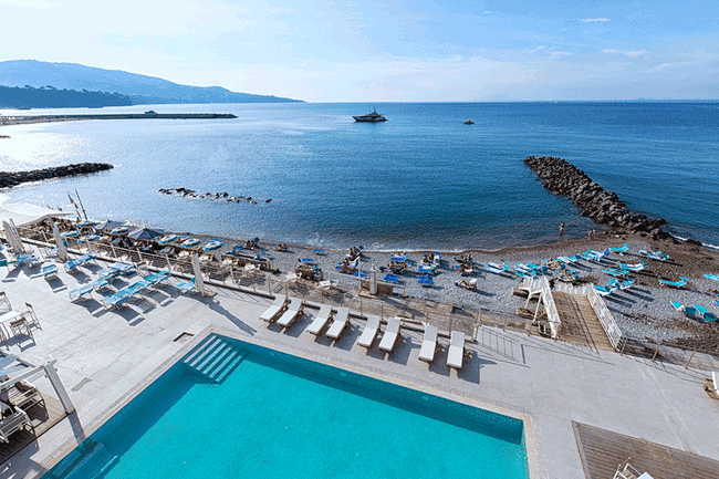 Udrejse med fly til Napoli