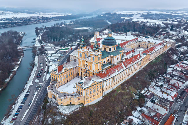 Stift Melk (tilkøb) og besøg i byen Dürnstein