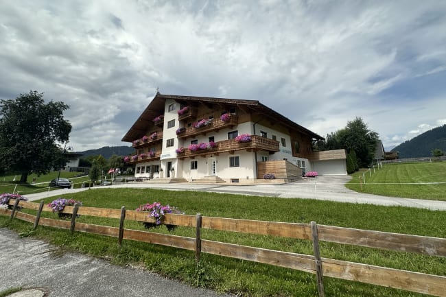 Udrejse og ankomst til Itter