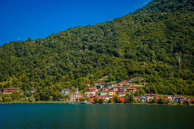 Udflugt til nabos�en Iseo og smagning af Franciacorta-vine (tilk�b)