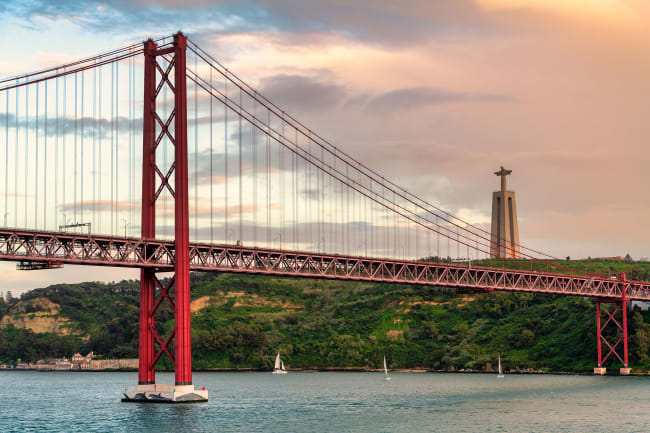 Cristo Rei, Sesimbra og vinbesøg