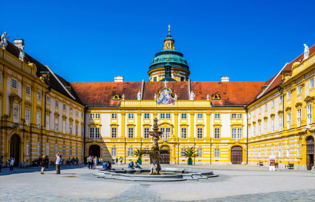Wien, Stift Melk og Drnstein