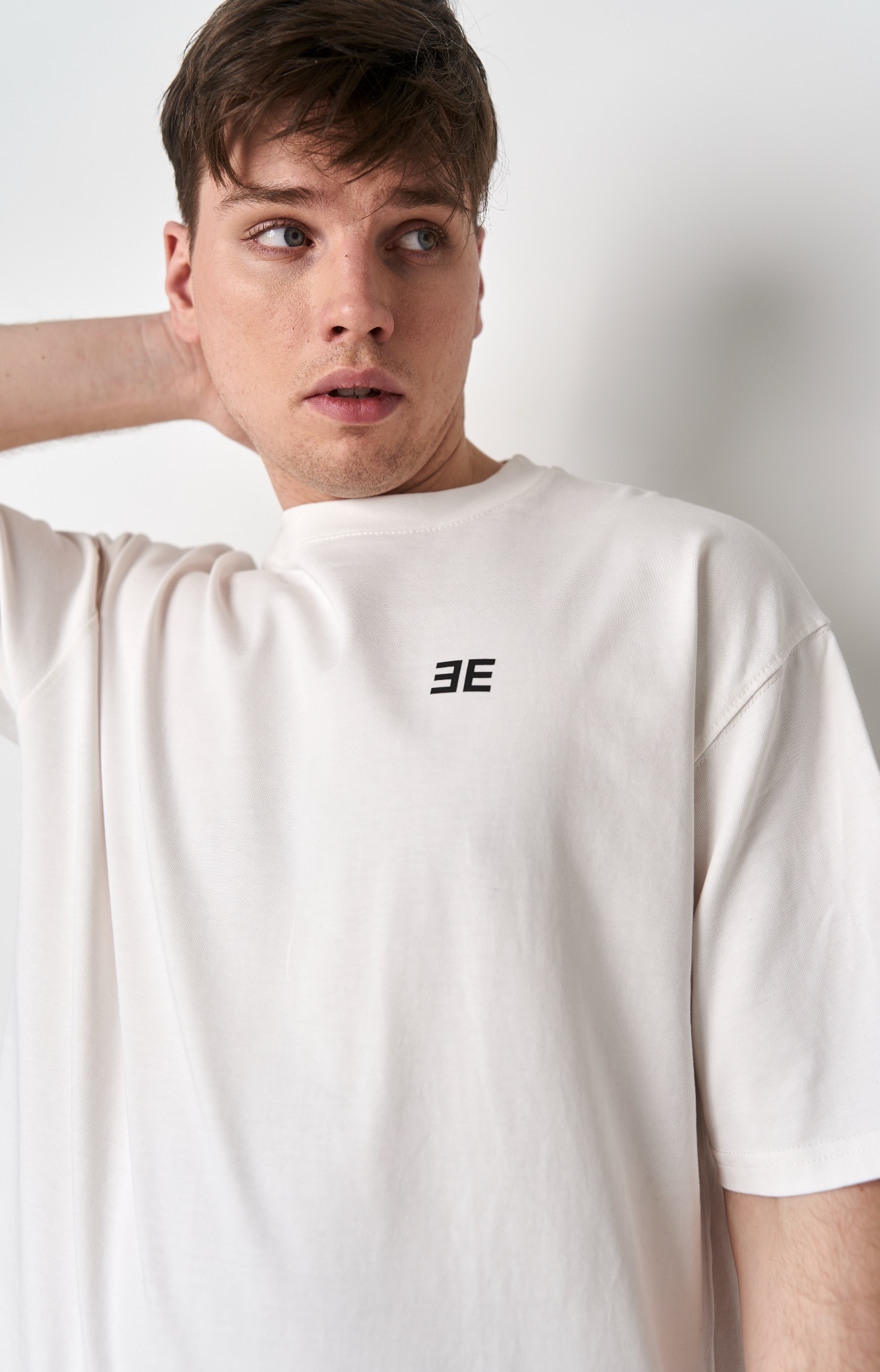 Футболка oversize «Canvas»