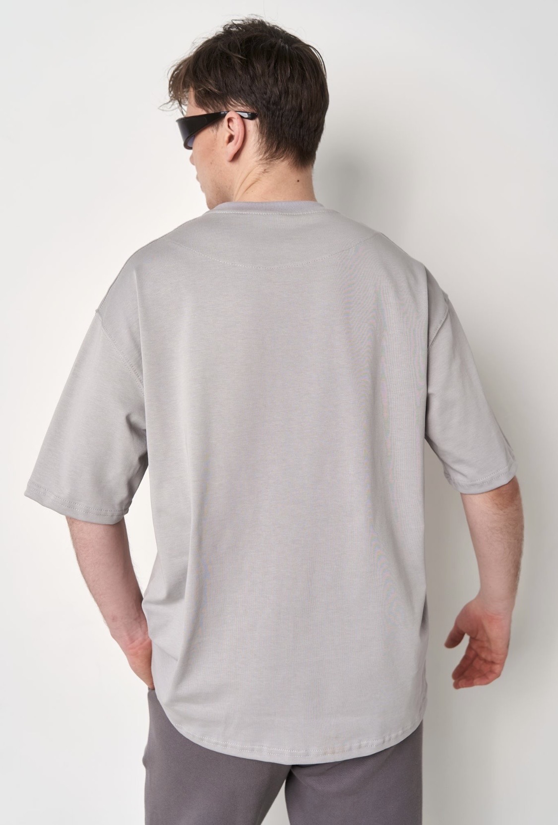 Футболка oversize «Torn»