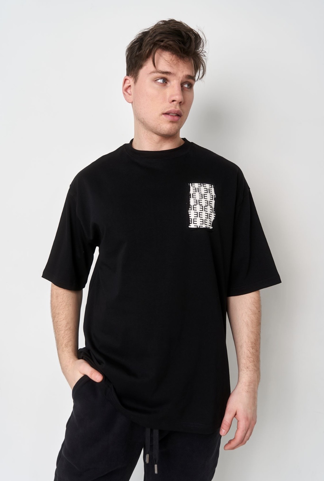 Футболка oversize «Torn»