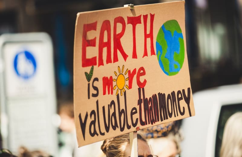 Photo of environment march by Markus Spiske on Unsplash