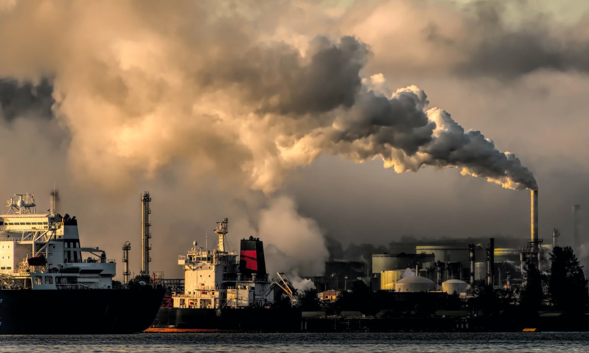 Photo of pollution from a factory by Chris LeBoutillier on Unsplash