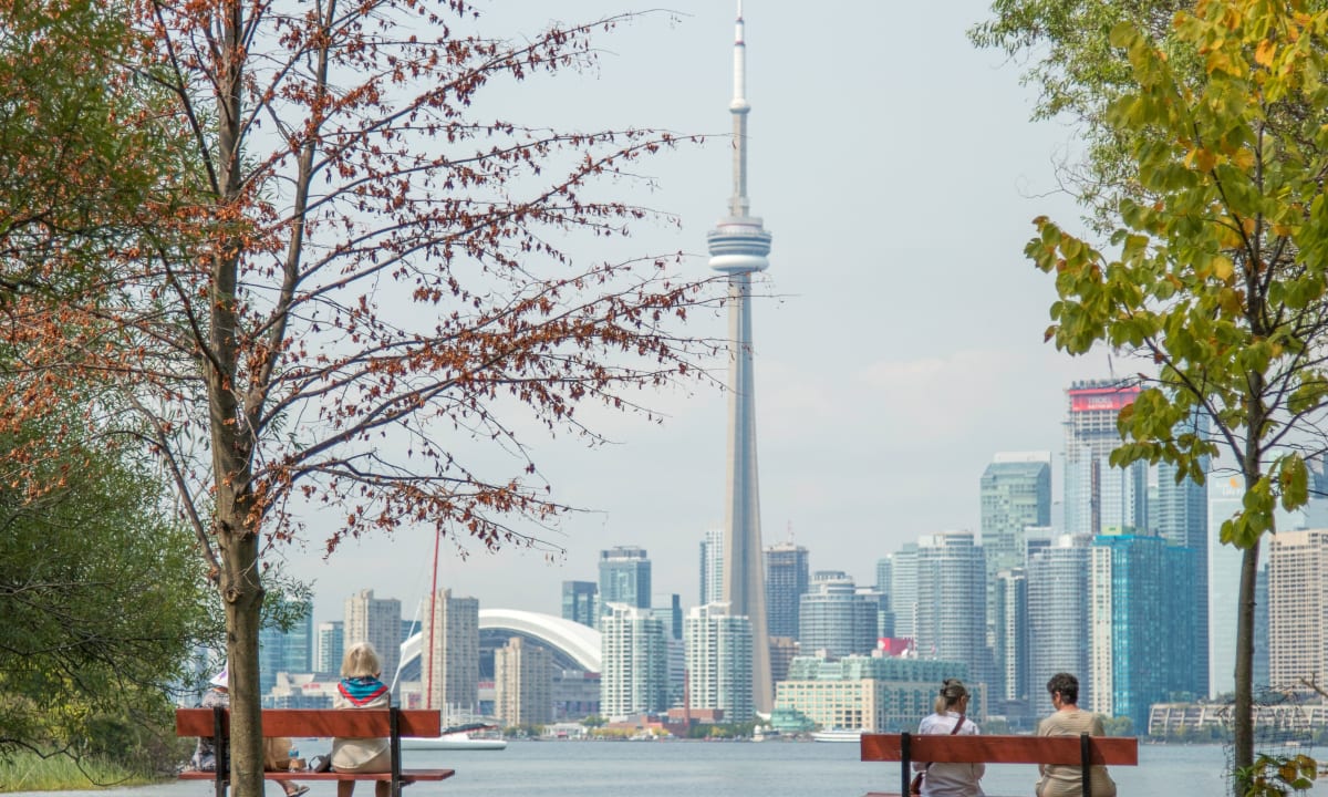 Photo of the view of Toronto from Toronto Islands, Canada by Sandra Schuh on Unsplash