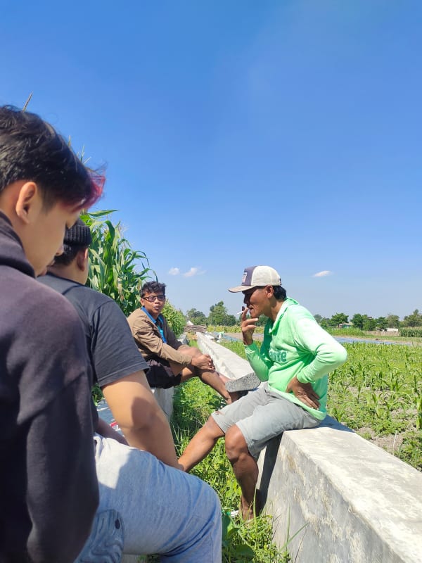 Kegiatan pertanian warga Desa Jeding