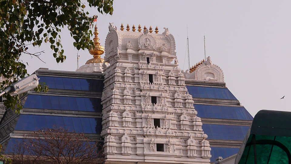 Famous Temples to Visit in India