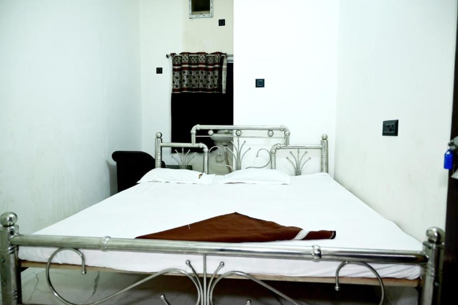 Bedroom at Apna Basera Guest House