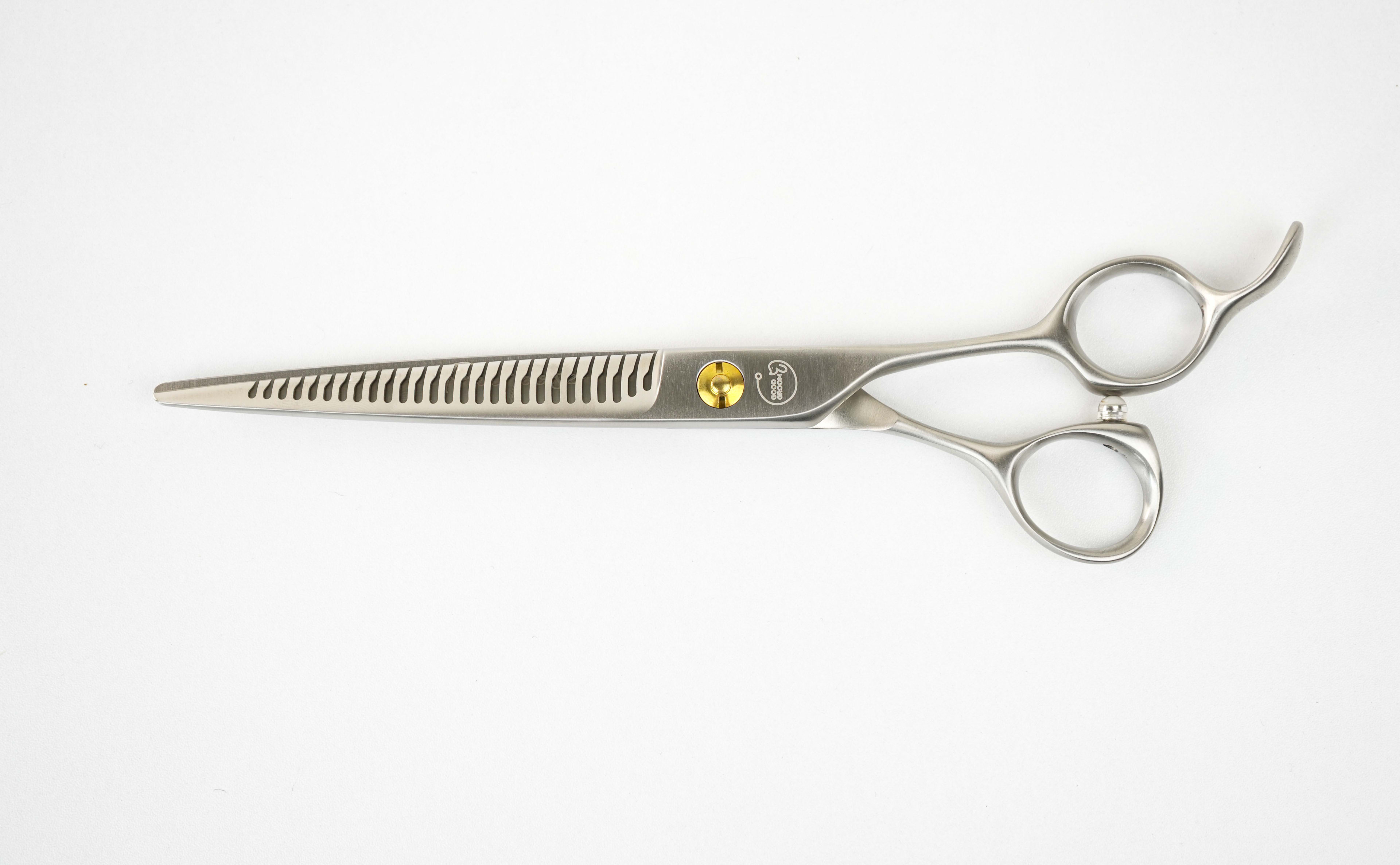 GoodGroom Purpose Magic Chunker Straight 7”