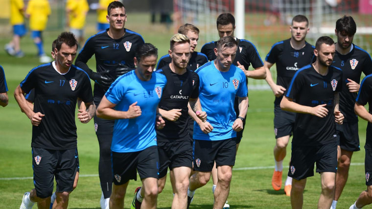 Croatian football team begins training in Rovinj