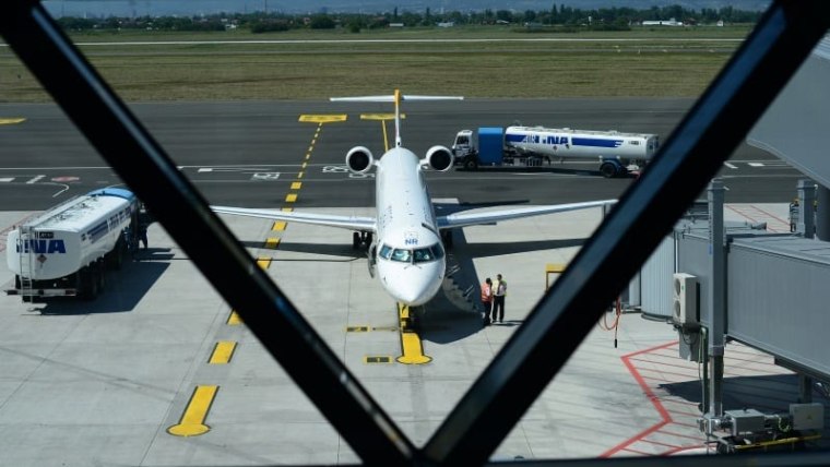 Pegasus Airlines Plane Lands In Zagreb Due To Fire