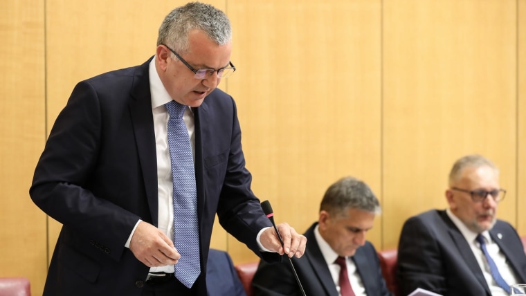 Economy Minister says previous SDP government is ...