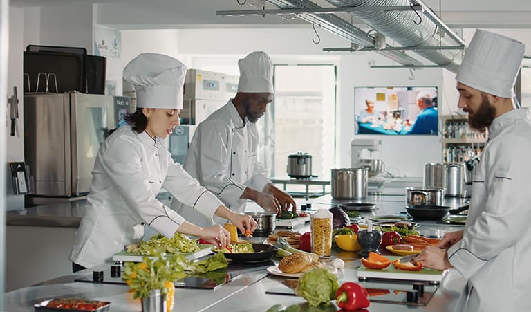 A Full Guide on How to Manage Kitchen Staff A Full Guide on How to Manage Kitchen Staff