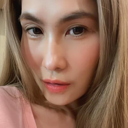 4U2 Mirror Lip Gloss: The Glam Look of Um Taweeporn, Miss Grand 2023 รูปที่ 2