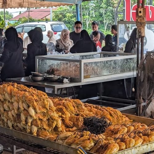 Ah Lam's Clay-Pot-Baked Chicken: A Chana District Specialty, Songkhla รูปที่ 3