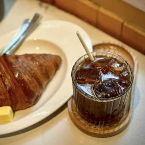 Anh Coffee Roastery: Delicious Croissants in Ho Chi Minh รูปที่ 3