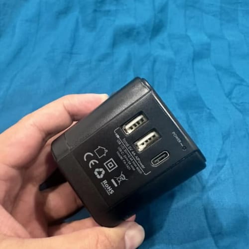 AUKEY Universal Adapter with 2 USB-A Ports Plus USB-C รูปที่ 2