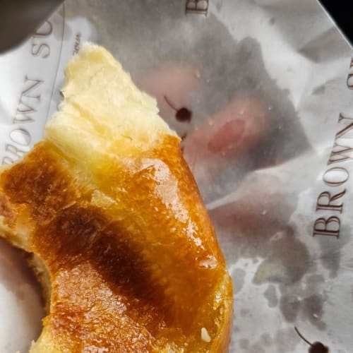 Brown Sugar, Chonburi: The Most Deliciously Rich Shio Pan Around รูปที่ 3