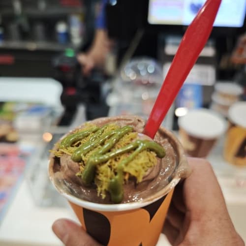 Dairy Queen's Dubai Chocolate Belgian Blizzard, 79 Baht รูปที่ 1
