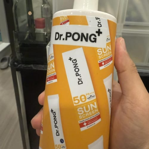 Dr. Pong Sunscreen: The Generous-Size Bottle รูปที่ 1