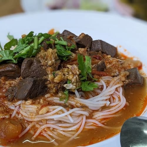 Khao Soi Mae Sai, Chiang Mai: A Michelin Guide Listed Shop รูปที่ 2