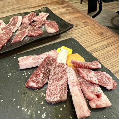 Kobe Nii Yakiniku, Udomsuk: Tender, Juicy Aussie Beef Karubi รูปที่ 2