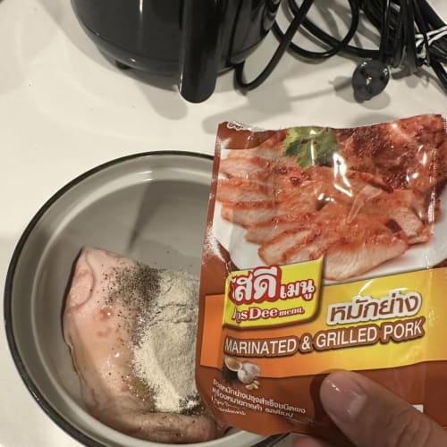 Lazy Grilled Pork Neck: Using Ready-Made Marinade Powder รูปที่ 3