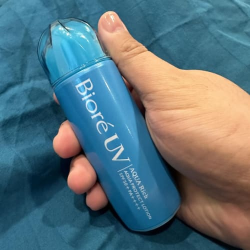 This Lightweight Sunscreen Is Great — Don't You Dare Leave the House Without It รูปที่ 1