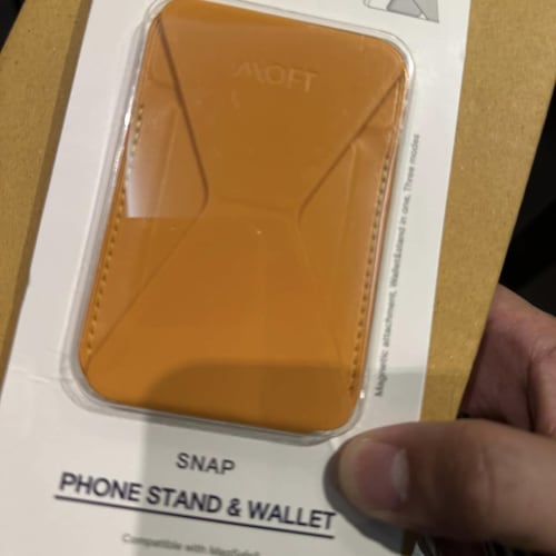 Moft's MagSafe Phone Stand Holds 2-3 Cards Too รูปที่ 1